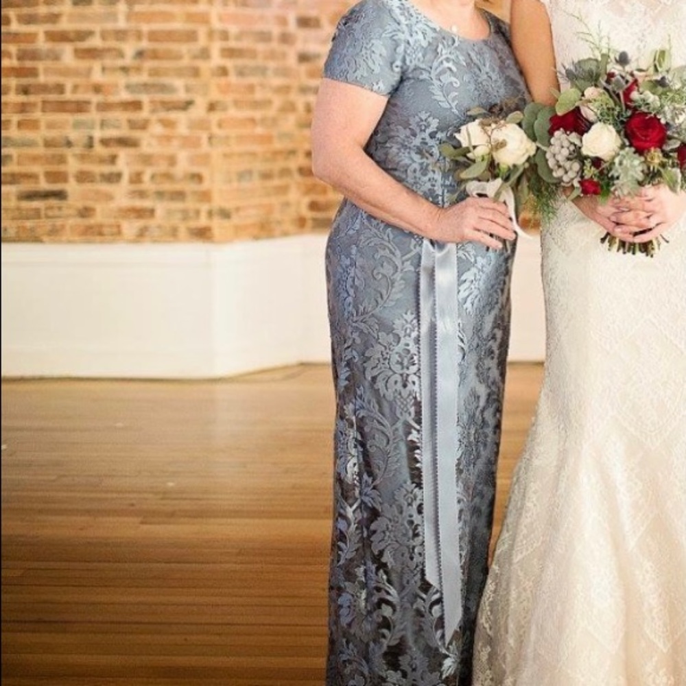 Adrianna Pappell Mother of bride dress